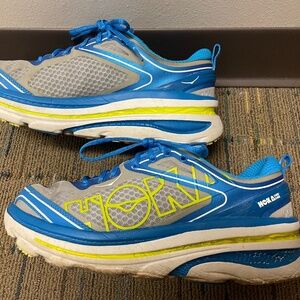 NICE Hoka one one Bondi 3 running shoes Clean!  Mens 9 Gym, walking or Fitness